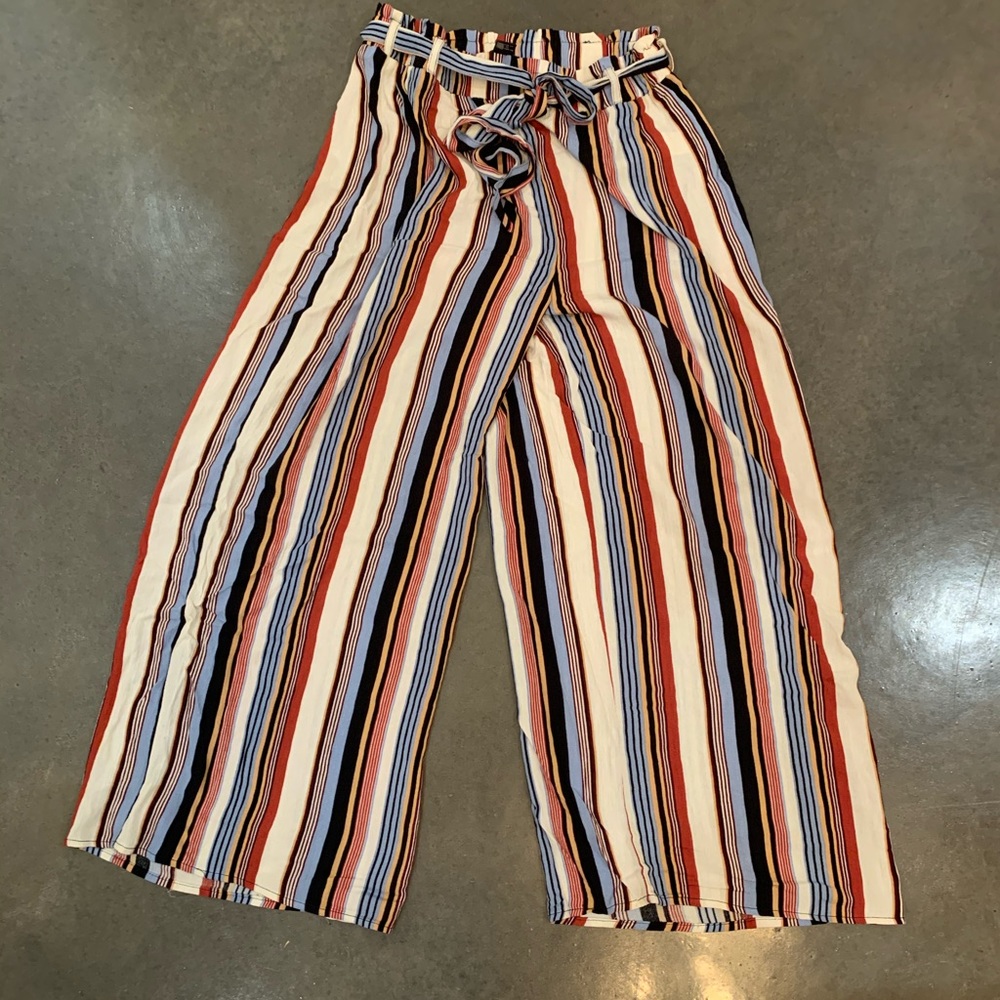 Forever 21 Paperbag pants